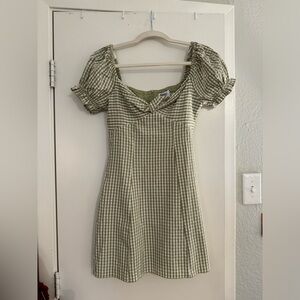 cute short princess polly dress!